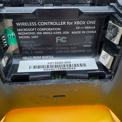 Microsoft Xbox One Wireless Controller Model 1697 Black Used