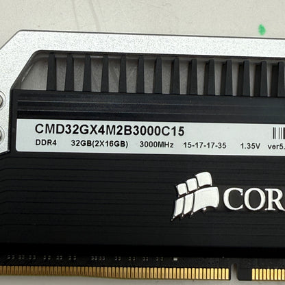 CORSAIR Dominator Platinum DDR4 32GB (2x16) RAM 3000MHZ Black Memory Kit
