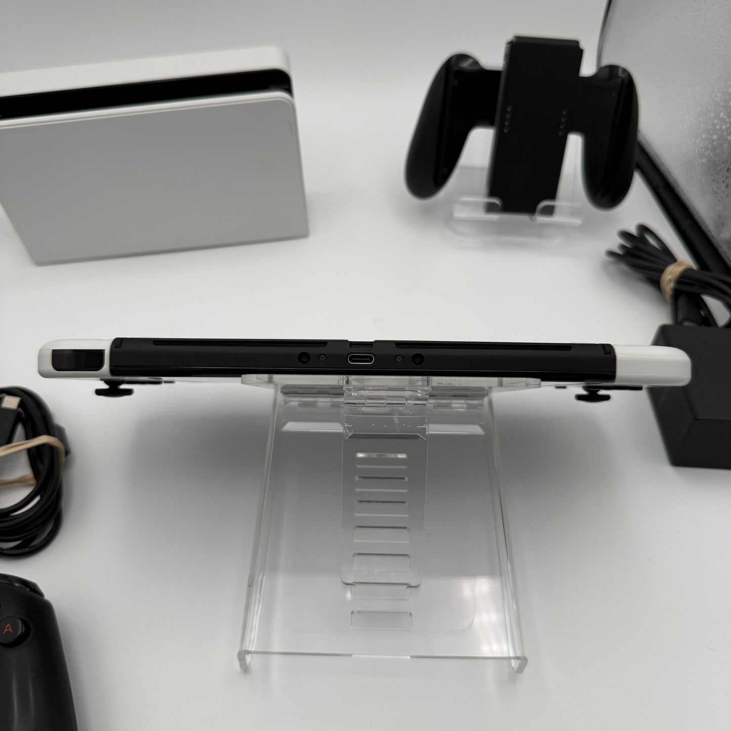 Nintendo Switch OLED (HEG-001) White 32GB w Extras