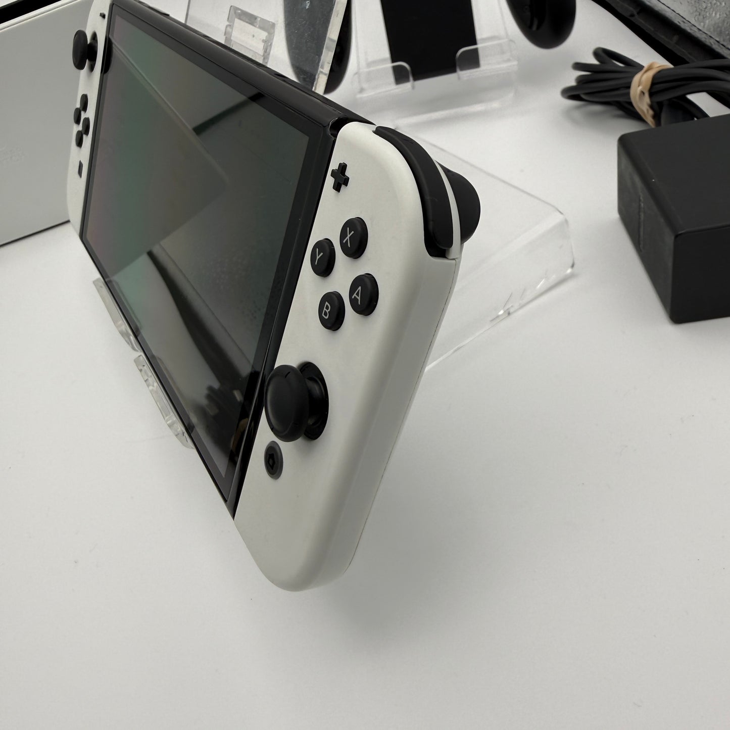 Nintendo Switch OLED (HEG-001) White 32GB w Extras