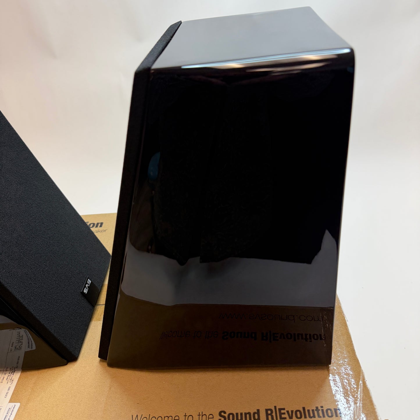 SVS Ultra Elevation Reference Home Theater Speaker Black Used With Box
