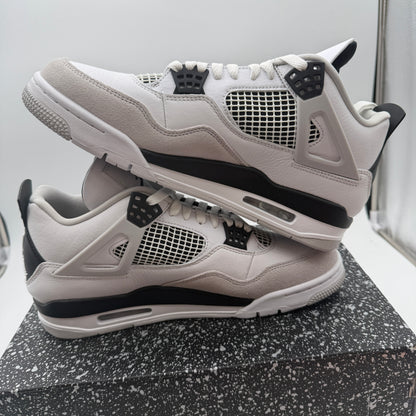 New In Box Jordan Air Jordan 4 Retro White/Black Neutral Grey DH6927-111 10.5