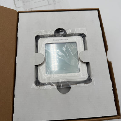 Honeywell T5 Touchscreen Programmable Thermostat White New In Box