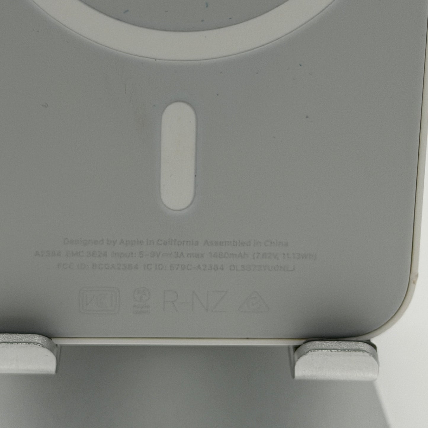 Apple iPhone MagSafe Battery Pack Model A2384 - White - Used