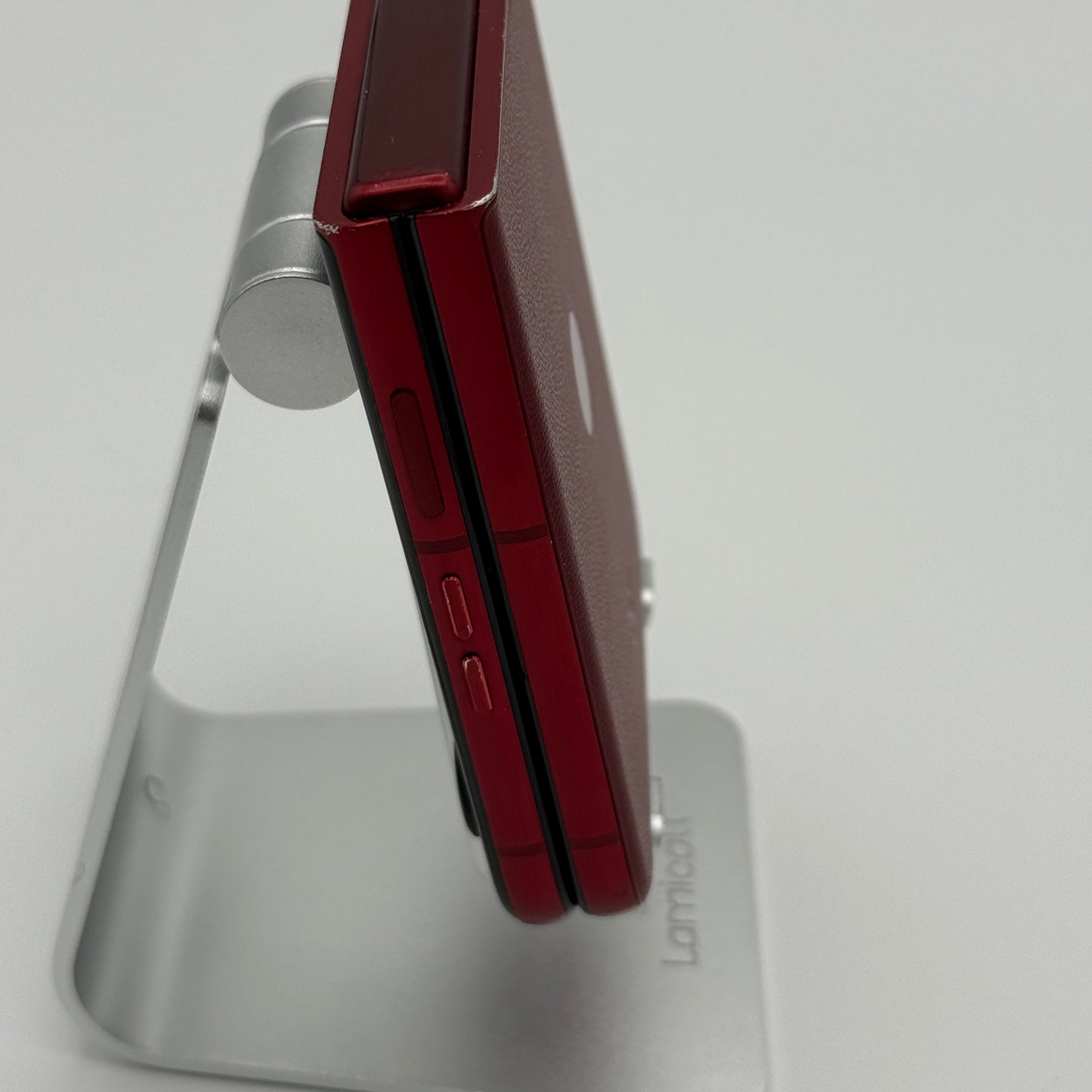 Motorola Razr Ultra 2025 512GB Red AT&T ONLY For Parts or Repair