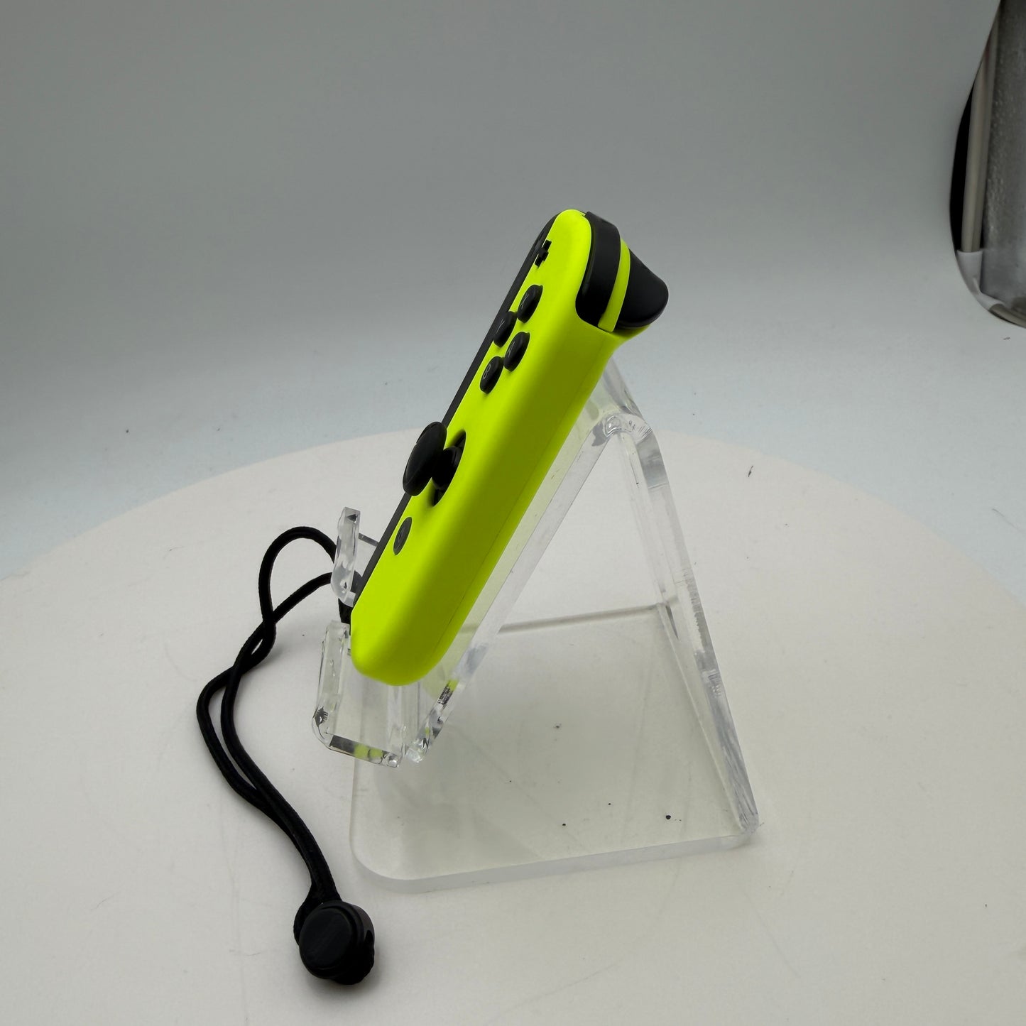 Nintendo Switch Joy-Con Right HAC-016 Controller Neon