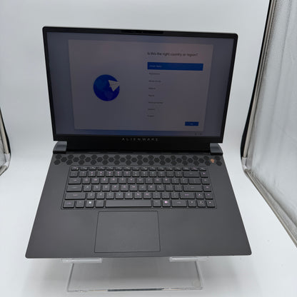 Alienware M17 R5 Gaming Laptop - 17-inch, AMD Ryzen 9, 32GB RAM, 2TB, RX 6850M XT READ