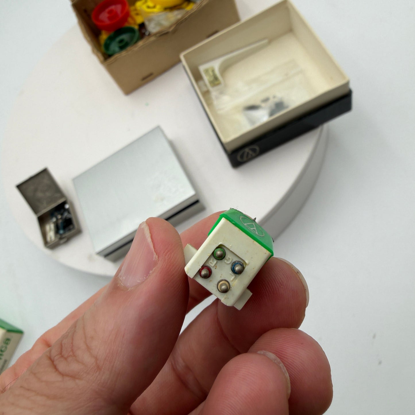 Lot of Untested Vintage Turntable Needles & Stylus Cartridges