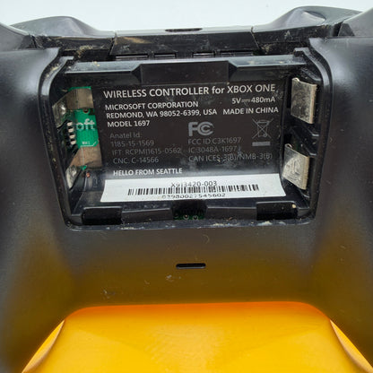 Microsoft Xbox One Wireless Controller Model 1697 Black Used