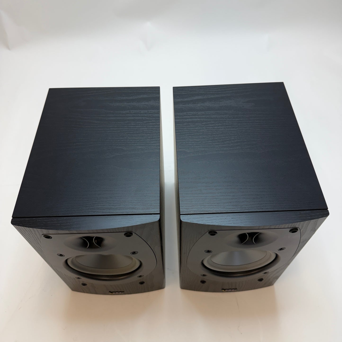 Infinity Beta 20 Bookshelf Speakers x2 Black
