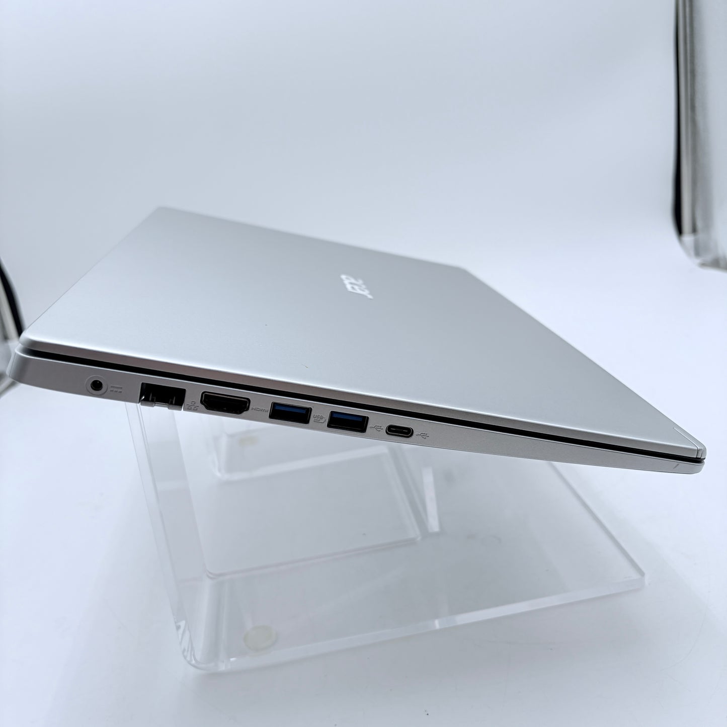 Acer A515-R3UB 15.6-inch Laptop Used Ryzen 3, 18GB RAM, 1TB SSD