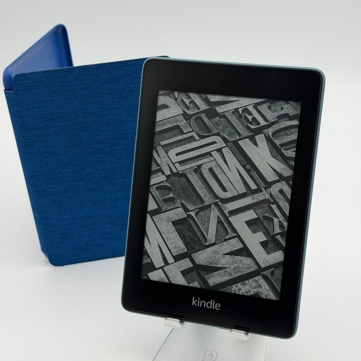 Amazon Kindle 10th Gen (2019) 8GB Blue Wi‑Fi Tablet
