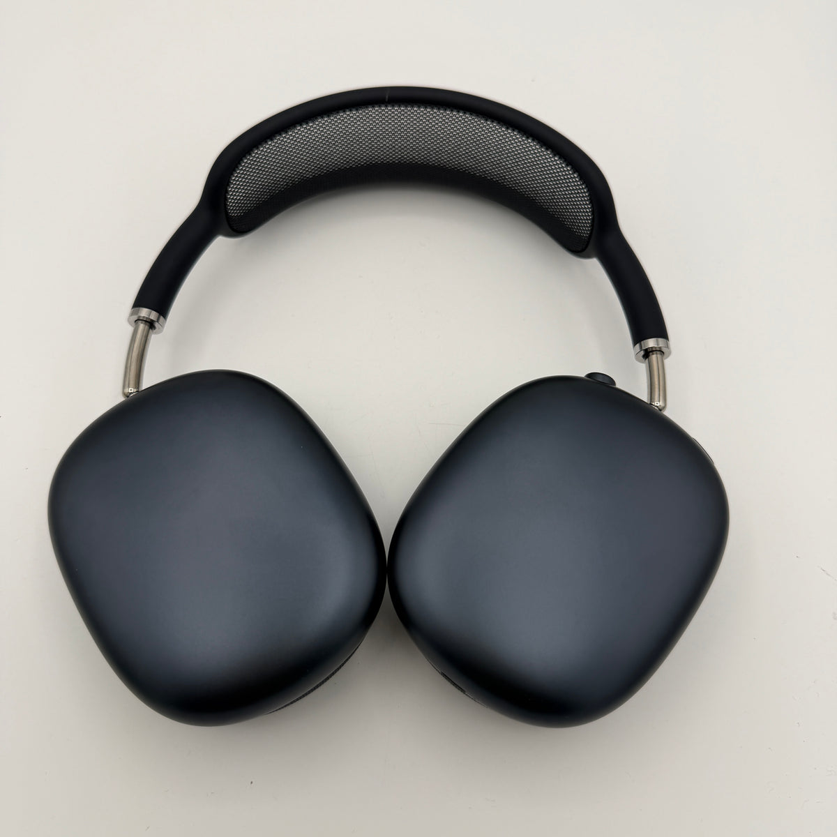 Apple AirPods Max 2 (USB-C) A3454 Over-Ear Headphones with Smart Case Midnight