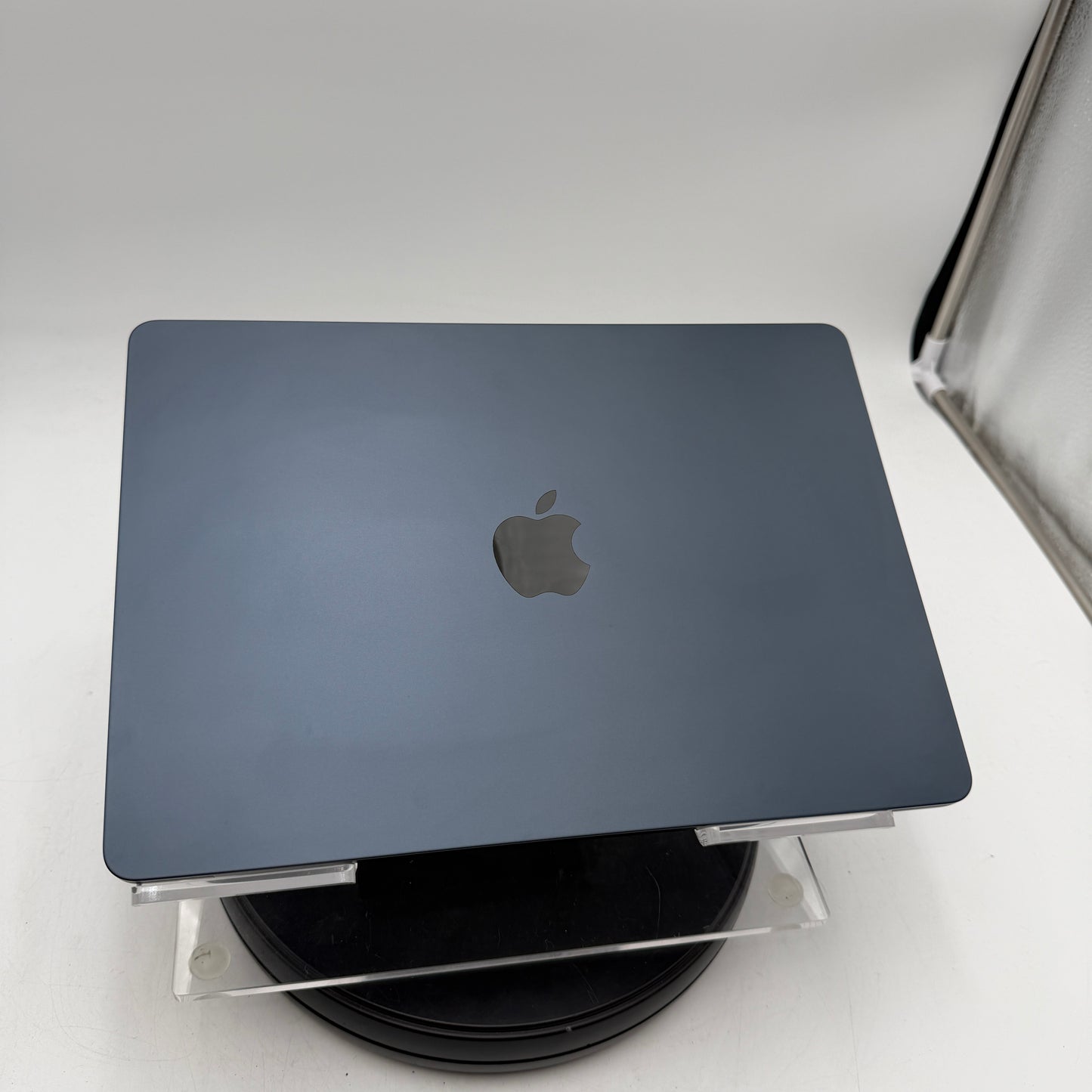Apple MacBook Air 13-inch M3 A3113 2024 16GB 256GB 100% Bat