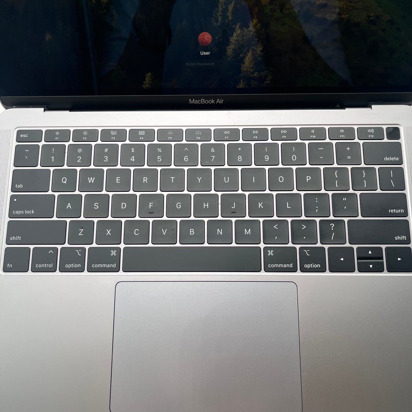 Apple MacBook Air 13" A1932 2019 Used Space Gray