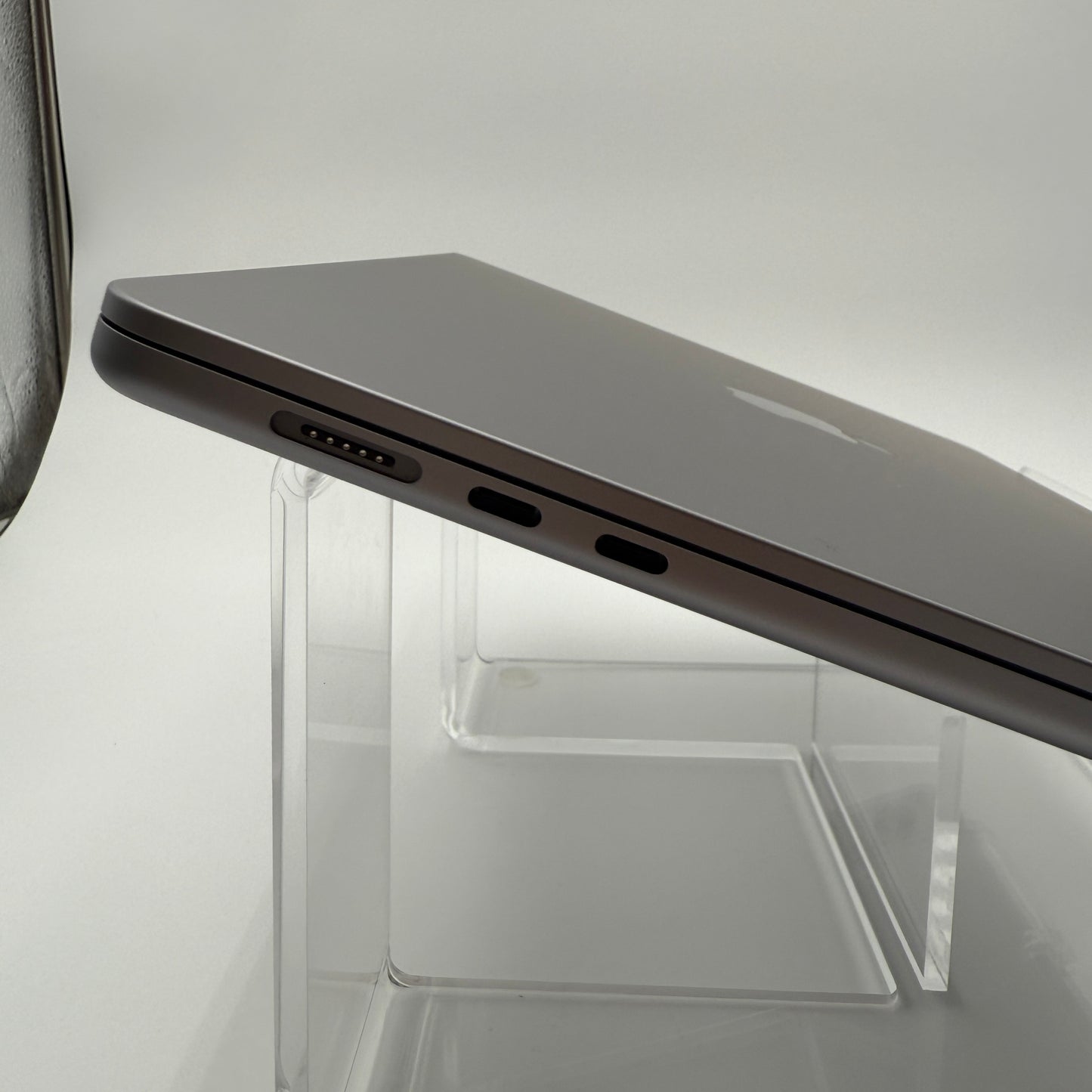 Apple MacBook Air 15" A2941 (2023, 1TB, M2, 16GB) - Gray