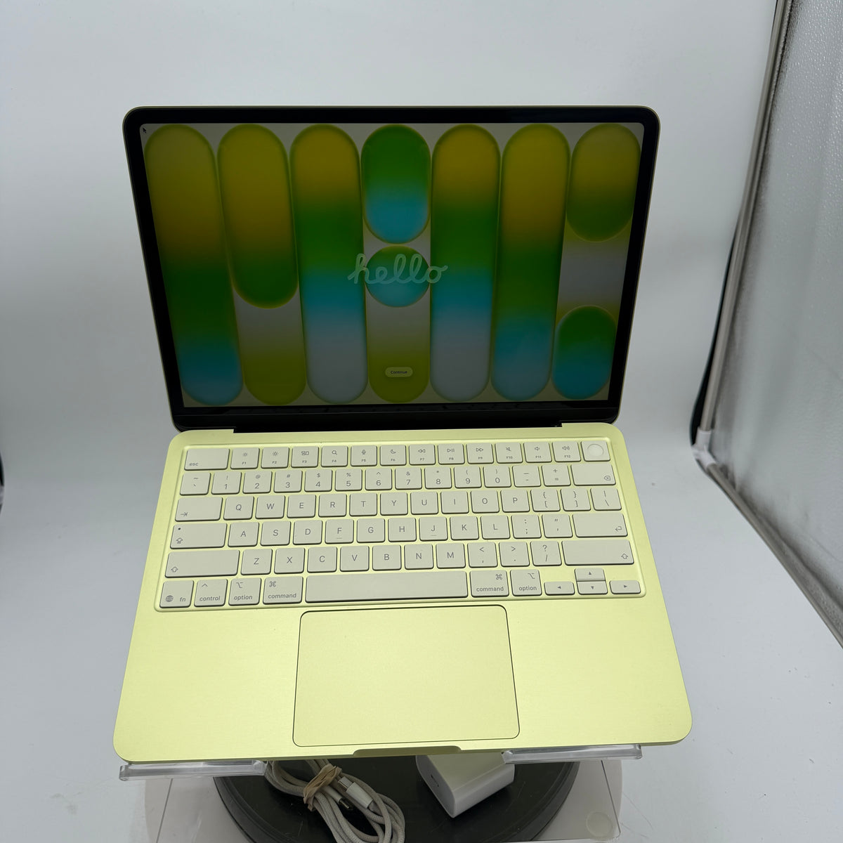 Apple MacBook Neo 13-inch A3404 2026 512GB 8GB Citrus 99% Battery Health