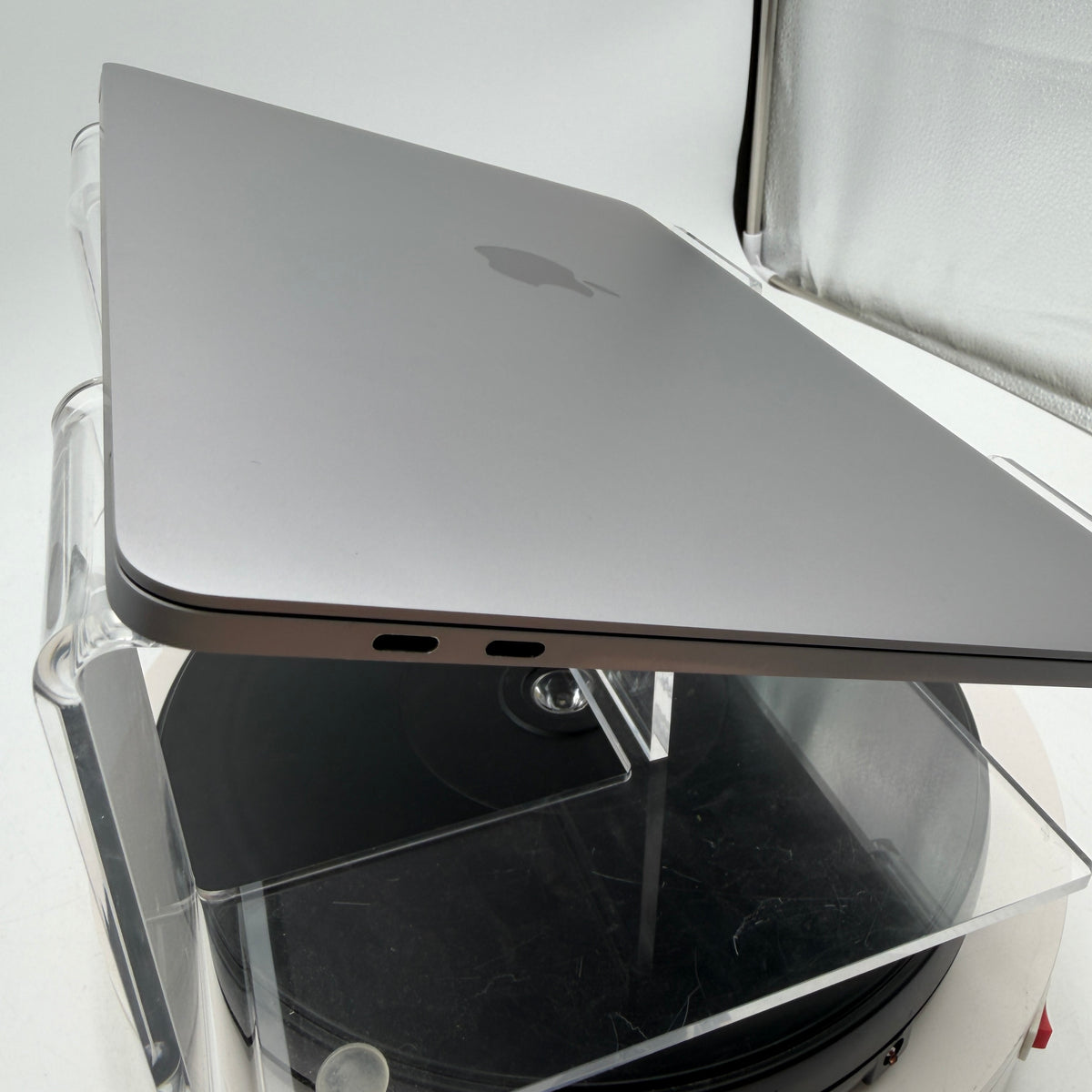 Apple MacBook Pro 13" A2338 2020 M1 16GB RAM 1TB SSD Space Gray