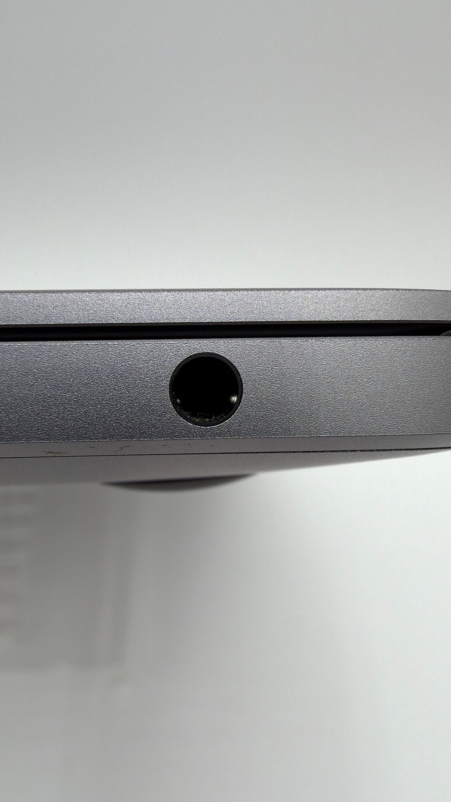 Apple MacBook Pro 13" M1 2020 256GB Silver Laptop