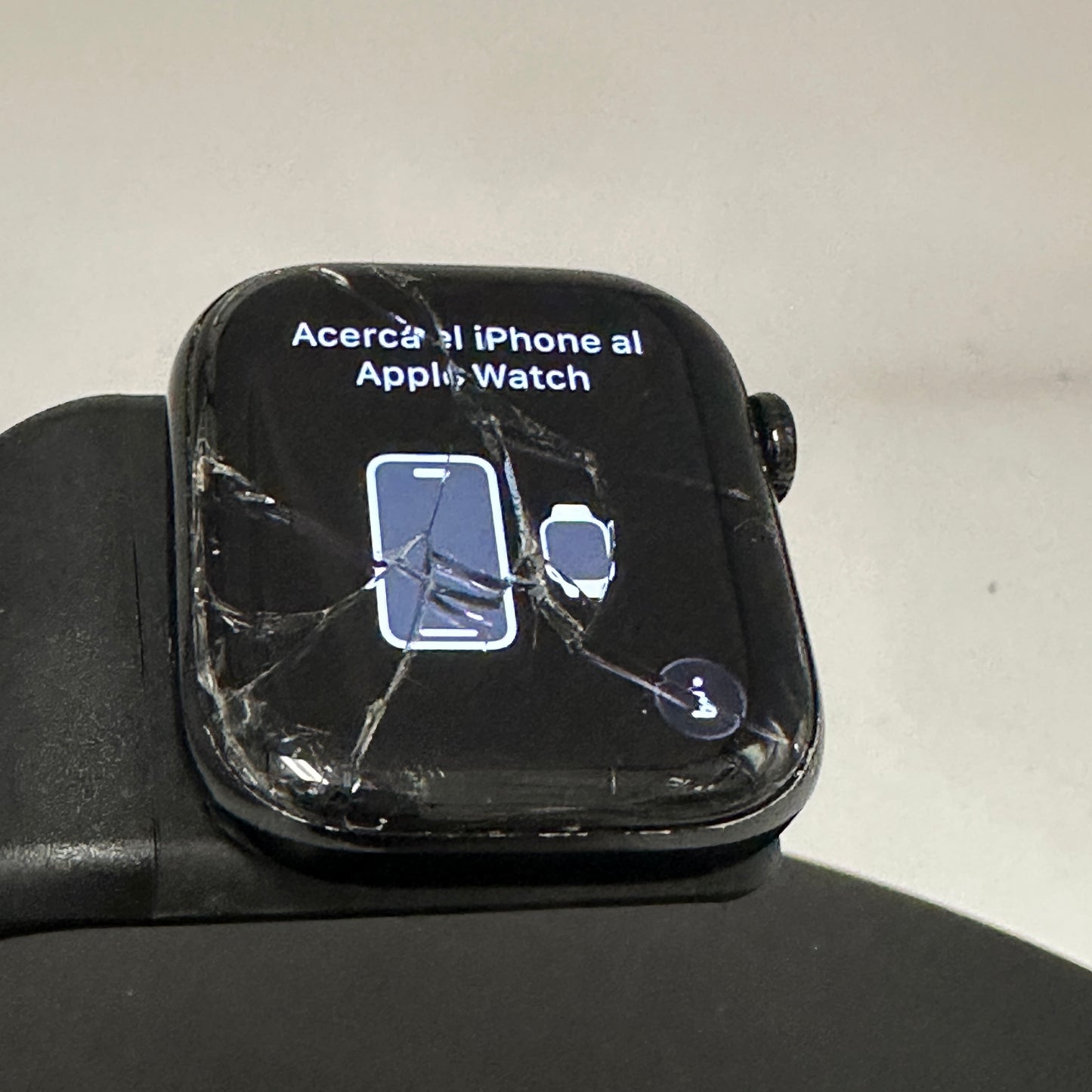 Apple Watch Series 10 GPS + Cellular 42mm A2997 Cracked Glass 98%BH