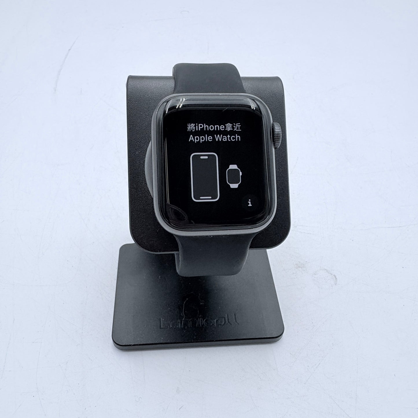 Apple Watch Series 5 GPS A2092 40mm Aluminum Smart Watch READ