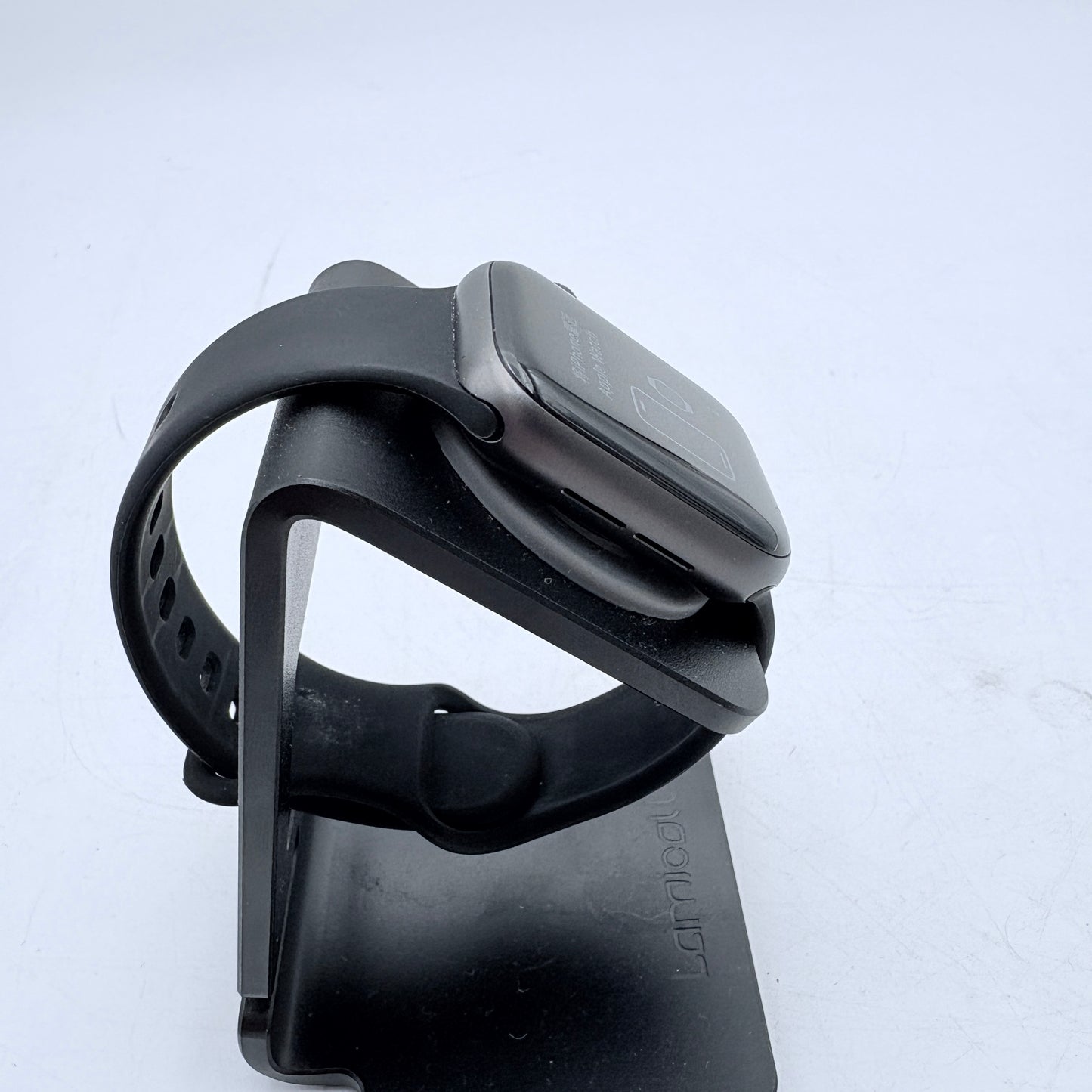 Apple Watch Series 5 GPS A2092 40mm Aluminum Smart Watch READ