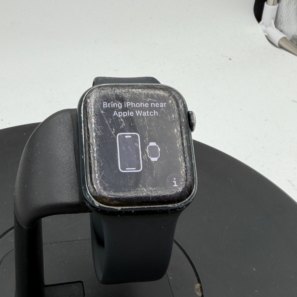 Apple Watch Series 7 GPS A2474 45mm Midnight Aluminum Smart Watch