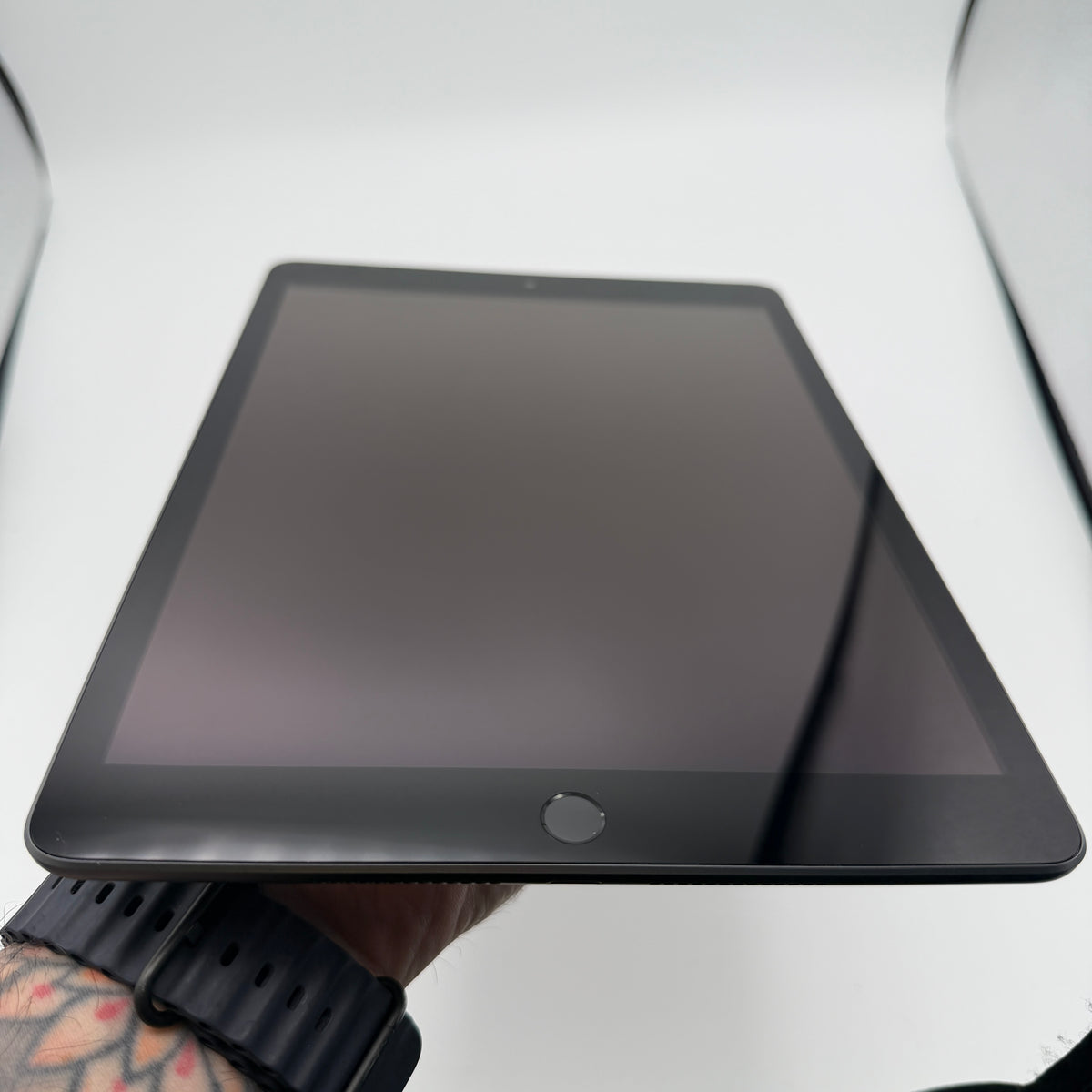 Apple iPad 9th Gen A2603 (2021) 64GB WiFi + Cellular Unlocked - Space Gray