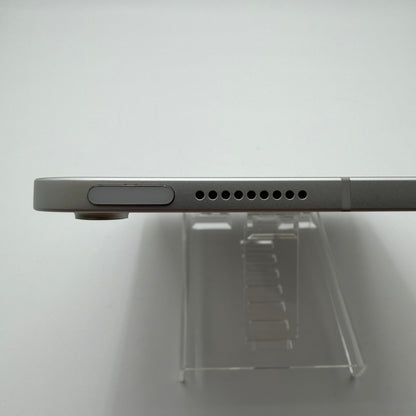 Apple iPad A16 128GB Silver Cellular Unlocked MD7F4LL/A