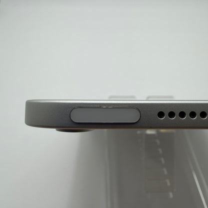 Apple iPad A16 128GB Silver Cellular Unlocked MD7F4LL/A