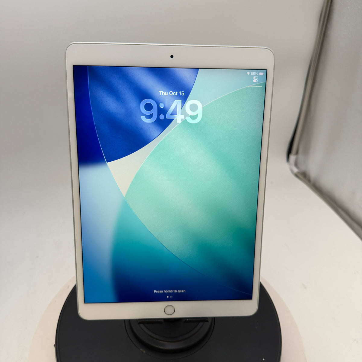 Apple iPad Air 3rd Gen A2152 (2019) 64GB Wi‑Fi Only Silver READ