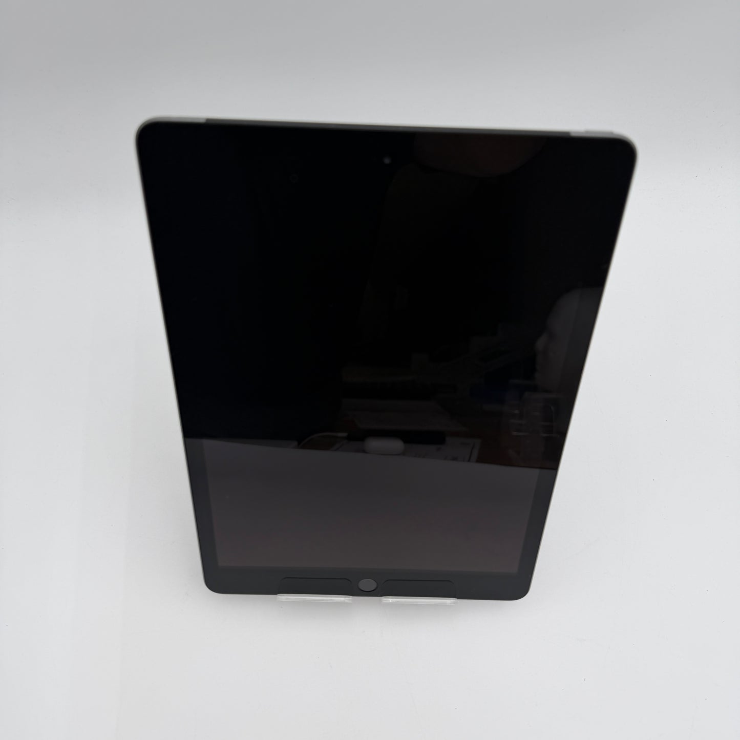 Apple iPad (8th Gen) A2428 2020 32GB Space Gray WiFi Used - B