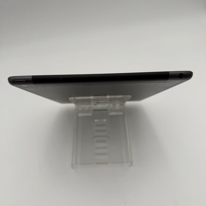 Apple iPad (8th Gen) A2428 2020 32GB Space Gray WiFi Used - B