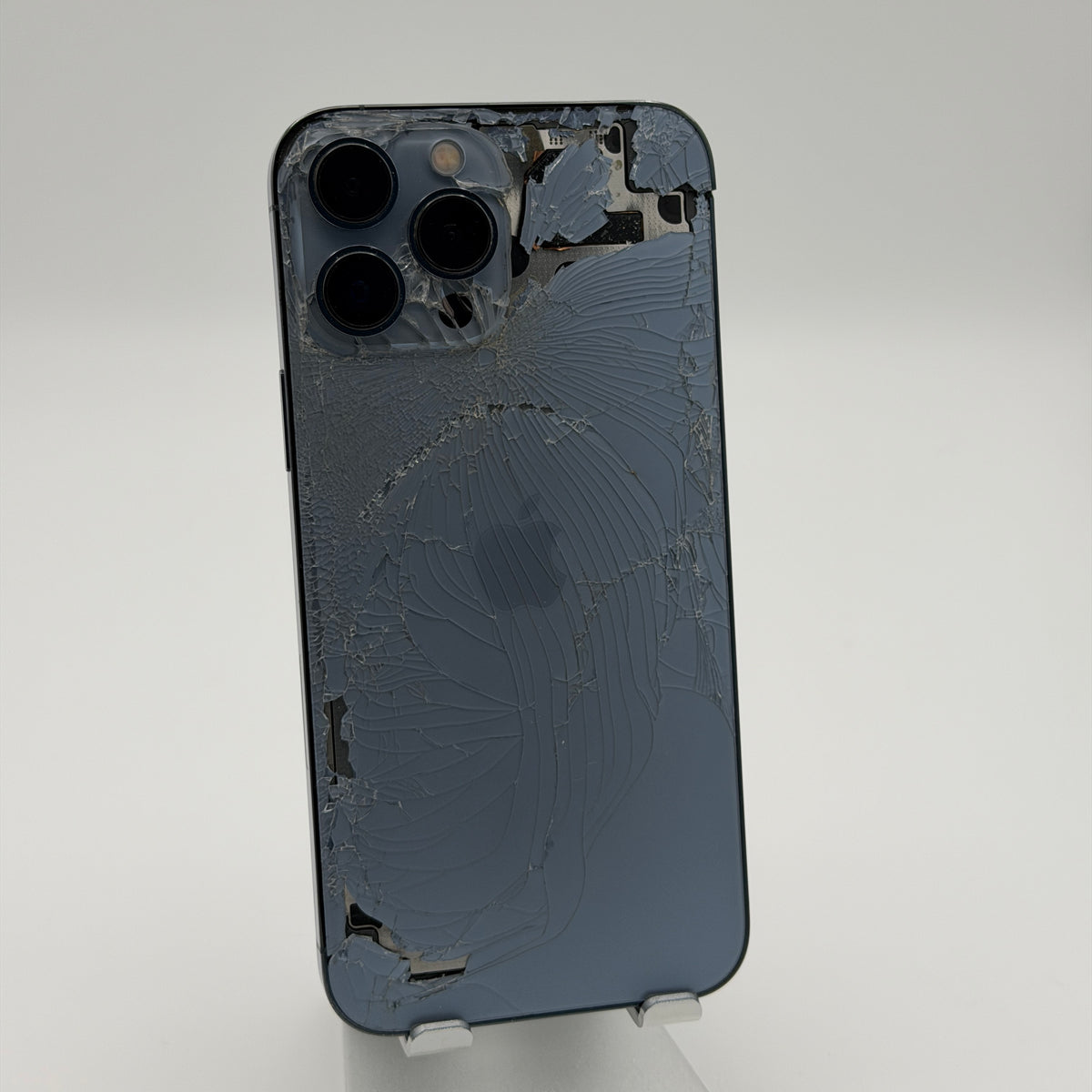 Apple iPhone 13 Pro Max 128GB Blue Unlocked Broken for Parts