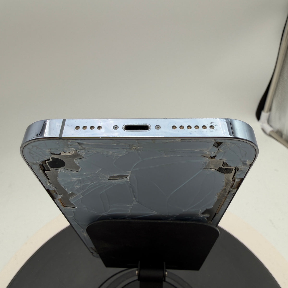 Apple iPhone 13 Pro Max 256GB Blue Unlocked For Parts or Repair