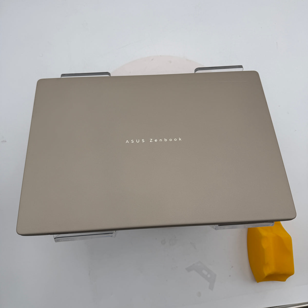 Asus Zenbook UX3407Q 13-inch Laptop 16GB RAM 512GB Snapdragon X Plus X1P-42-100 Silver