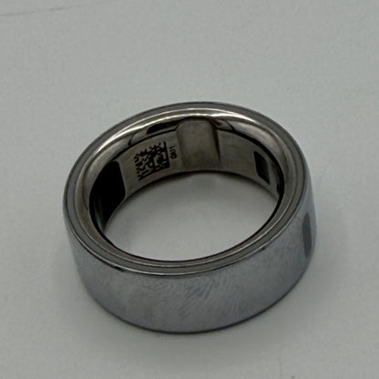 Oura Ring 4 Smart Ring Size 7 Black Silver with Charger and Base