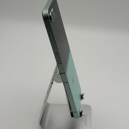 Samsung Galaxy Z Flip 6 256GB Mint Unlocked Clean