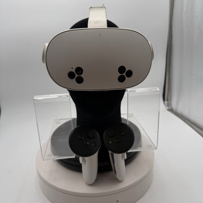 Meta Quest 3s VR Virtual Reality Headset 128GB White with Controllers READ