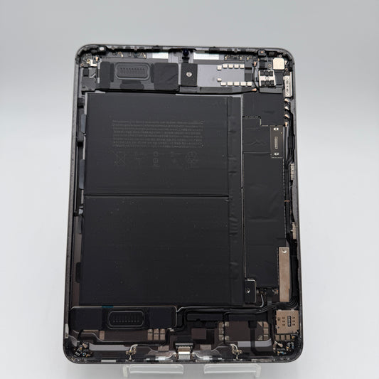 Apple iPad Air 5th Gen A2589 10.9in 64GB Gray Unlocked For Parts or Repair READ