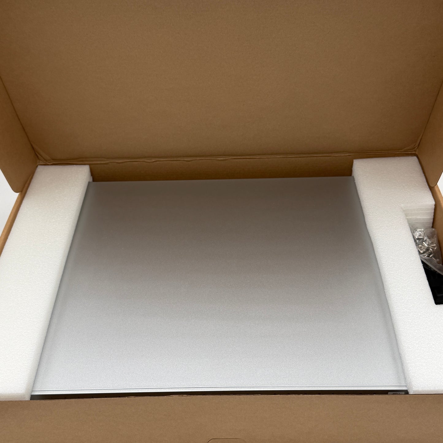 Ubiquiti Networks UniFi Switch 48 750W Managed PoE+ Gigabit Switch NEW IN BOX