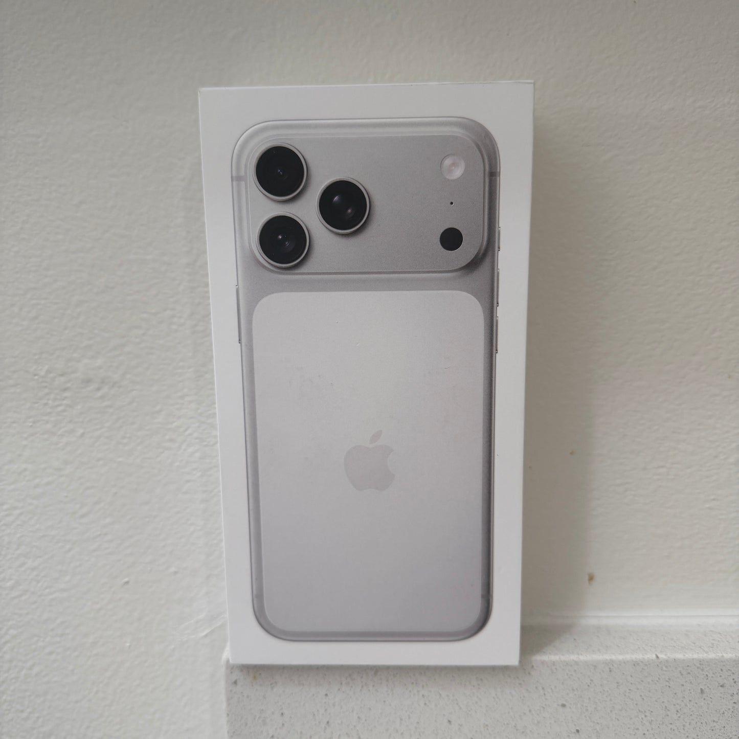 NEW Unlocked Apple iPhone 17 Pro Max 256GB Silver New In Box Clean IMEI