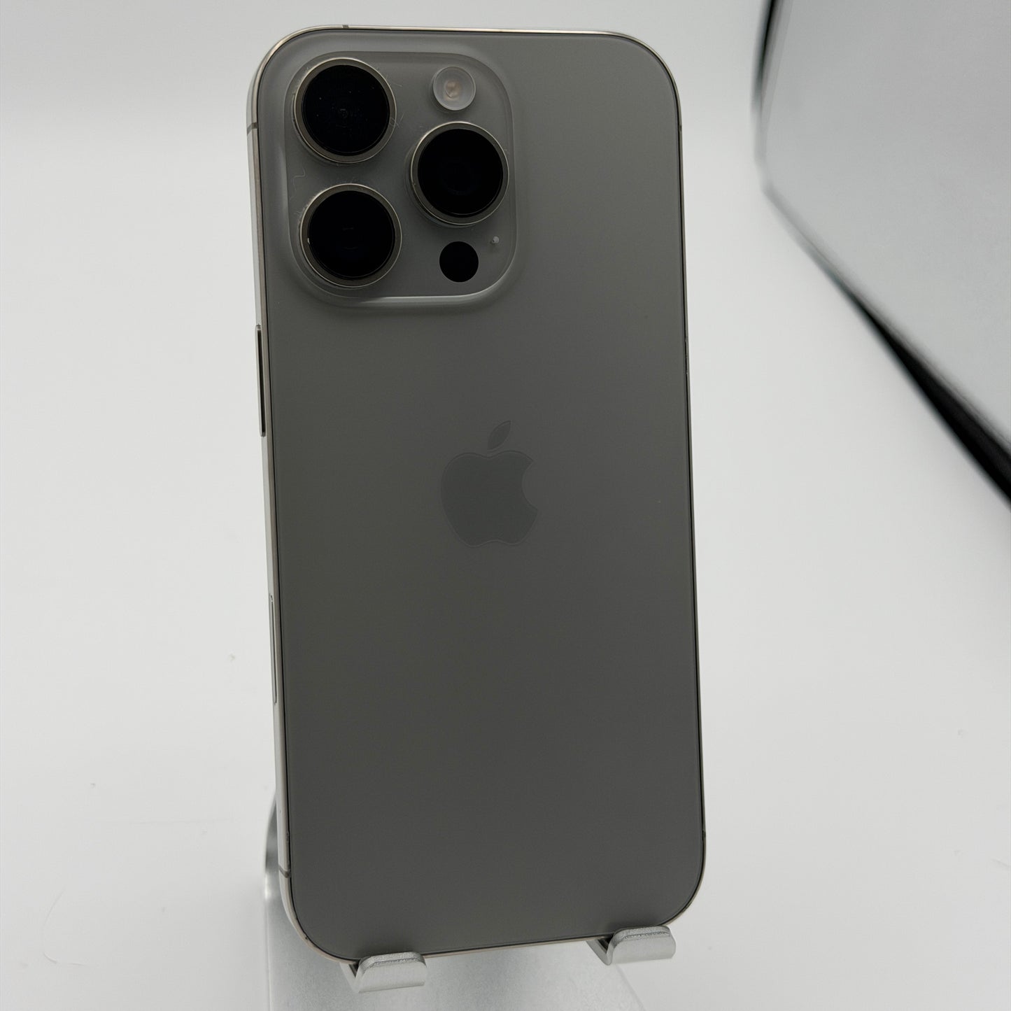 Apple iPhone 16 Pro 1TB Silver Unlocked International Dual Physical SIM eSIM