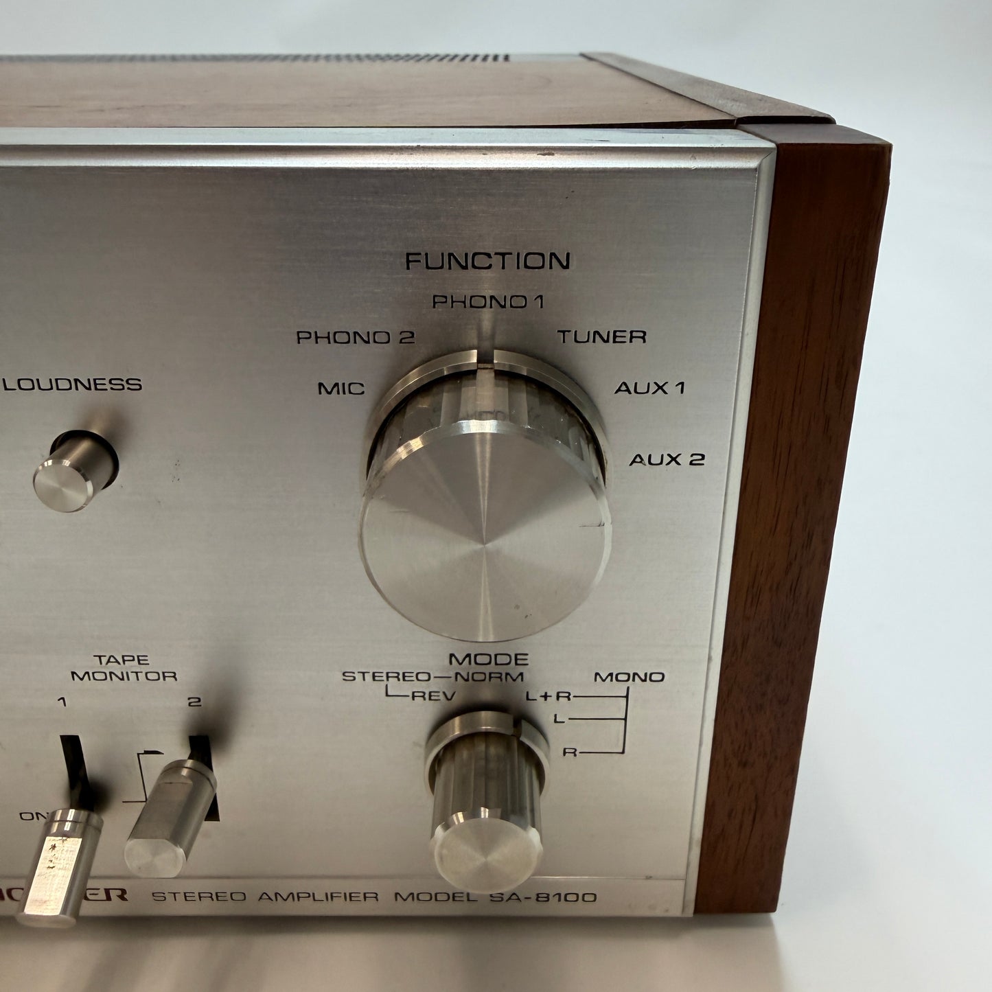 Vintage Pioneer SA-8100 Stereo Integrated Amplifier READ