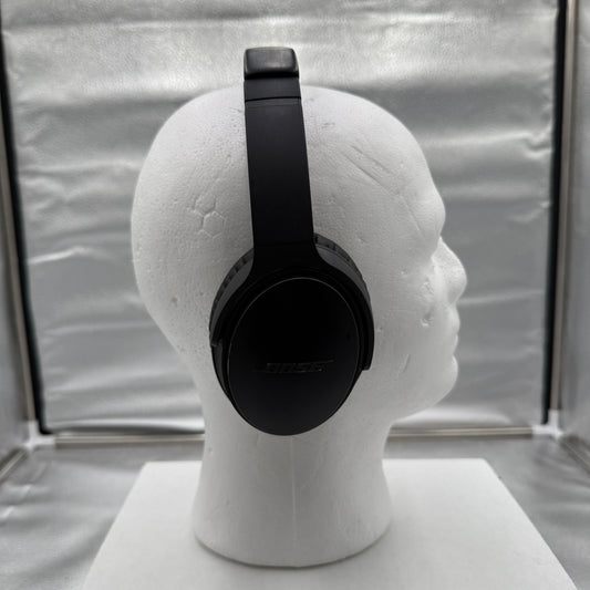 BOSE QuietComfort 35 II Black Headphones - Excellent Condition with Case