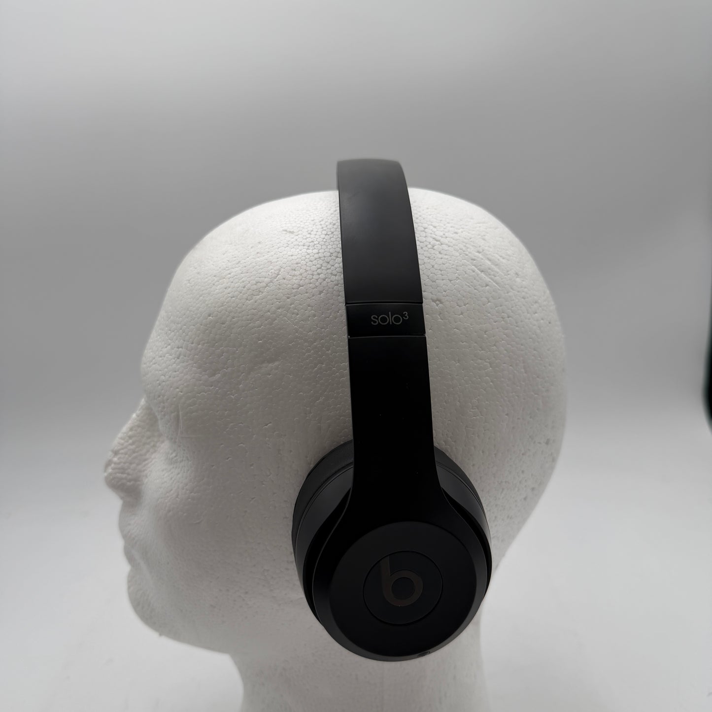 Beats Solo 3 Wireless Headphones - Black