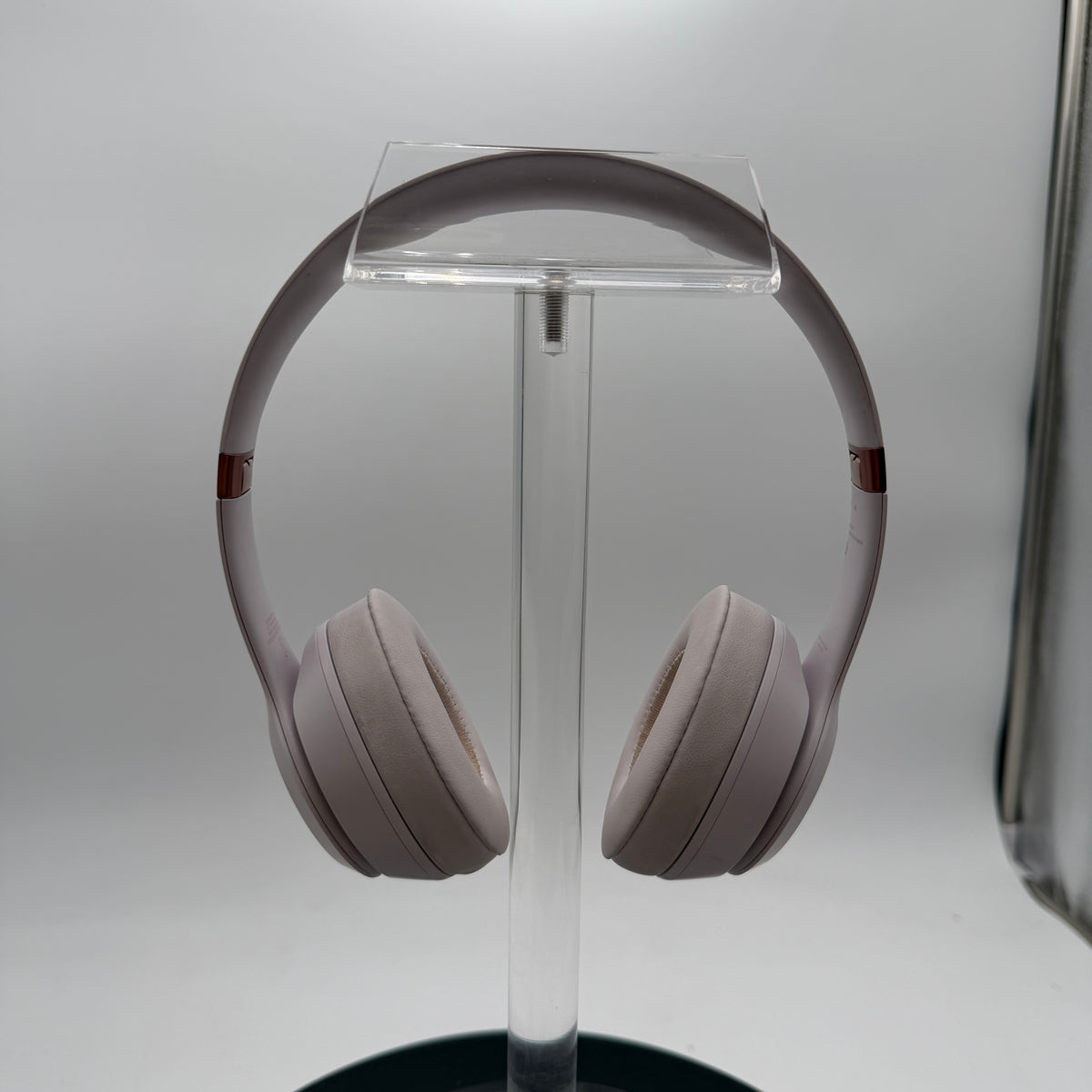 Beats Solo 4 Pink Wireless Headphones