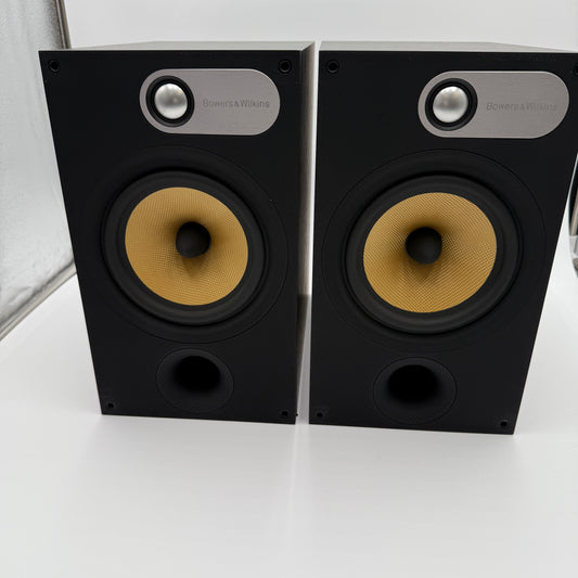 Bowers & Wilkins 685 Bookshelf Audiophile Speakers - Used - Excellent Condition
