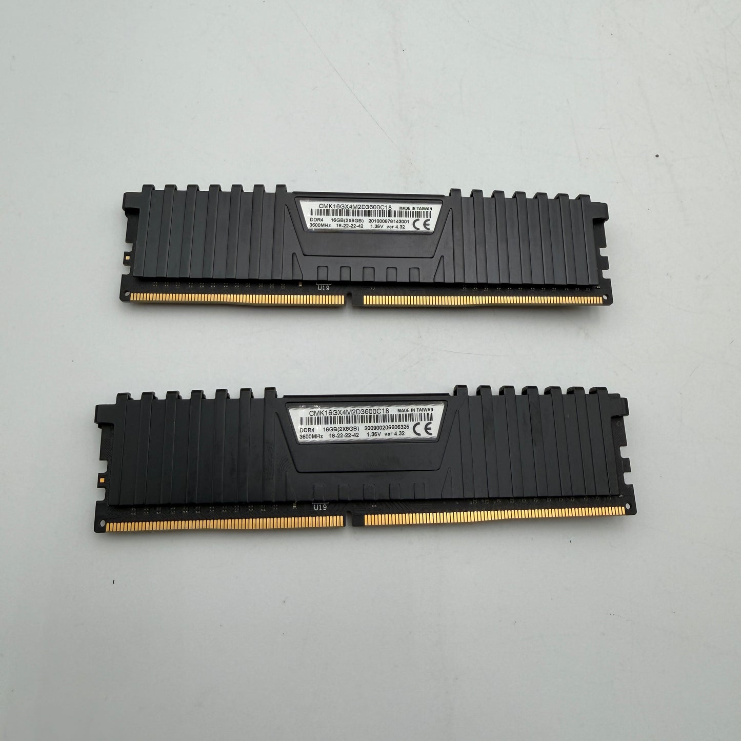 Crossair Vengeance LPX 16GB (2 x 8GB) PC4-28800 DDR4-3600 Memory