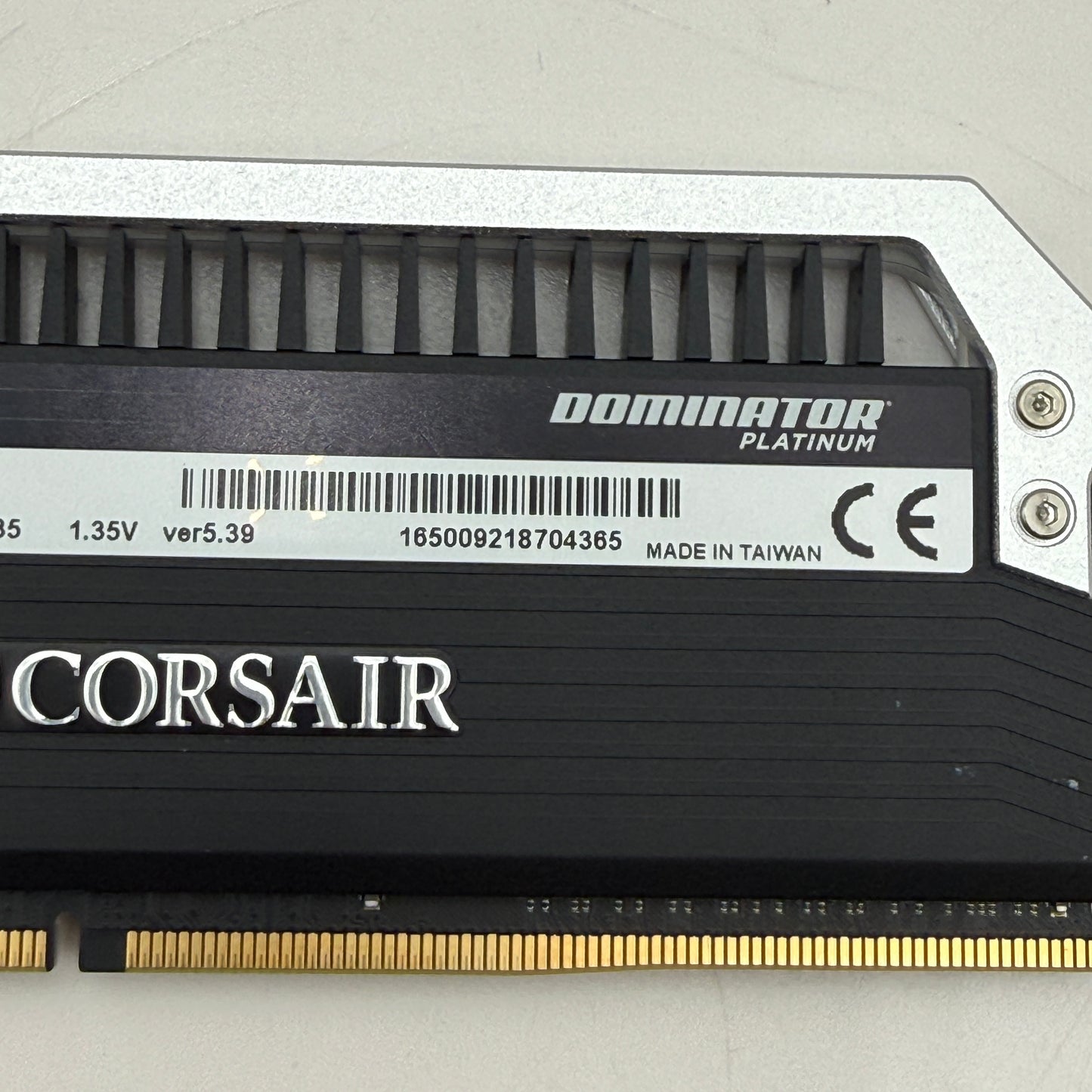 CORSAIR Dominator Platinum DDR4 32GB (2x16) RAM 3000MHZ Black Memory Kit